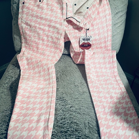 What about me brand new jeans - Picture 7 of 12